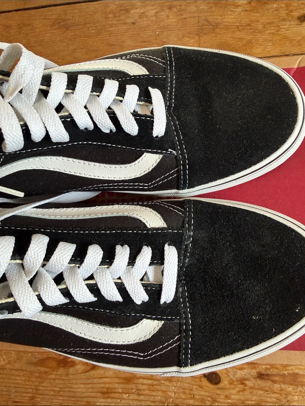 Vans Black and White Old Skool Skate Sneakers, never worn - Picture 4 of 6